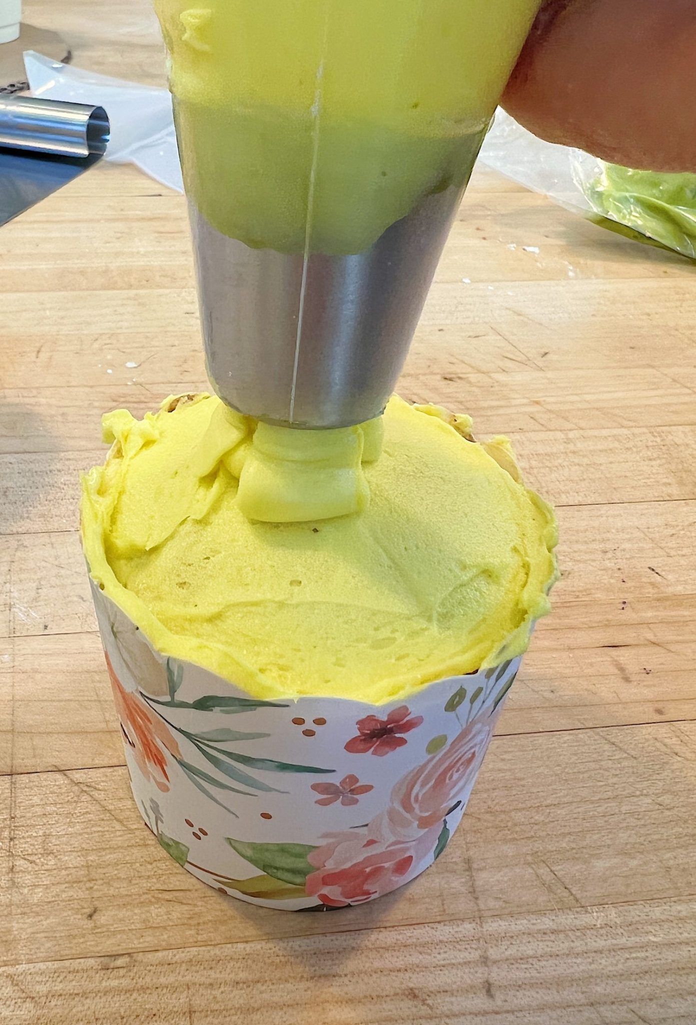 How to Make a Cupcake Bouquet