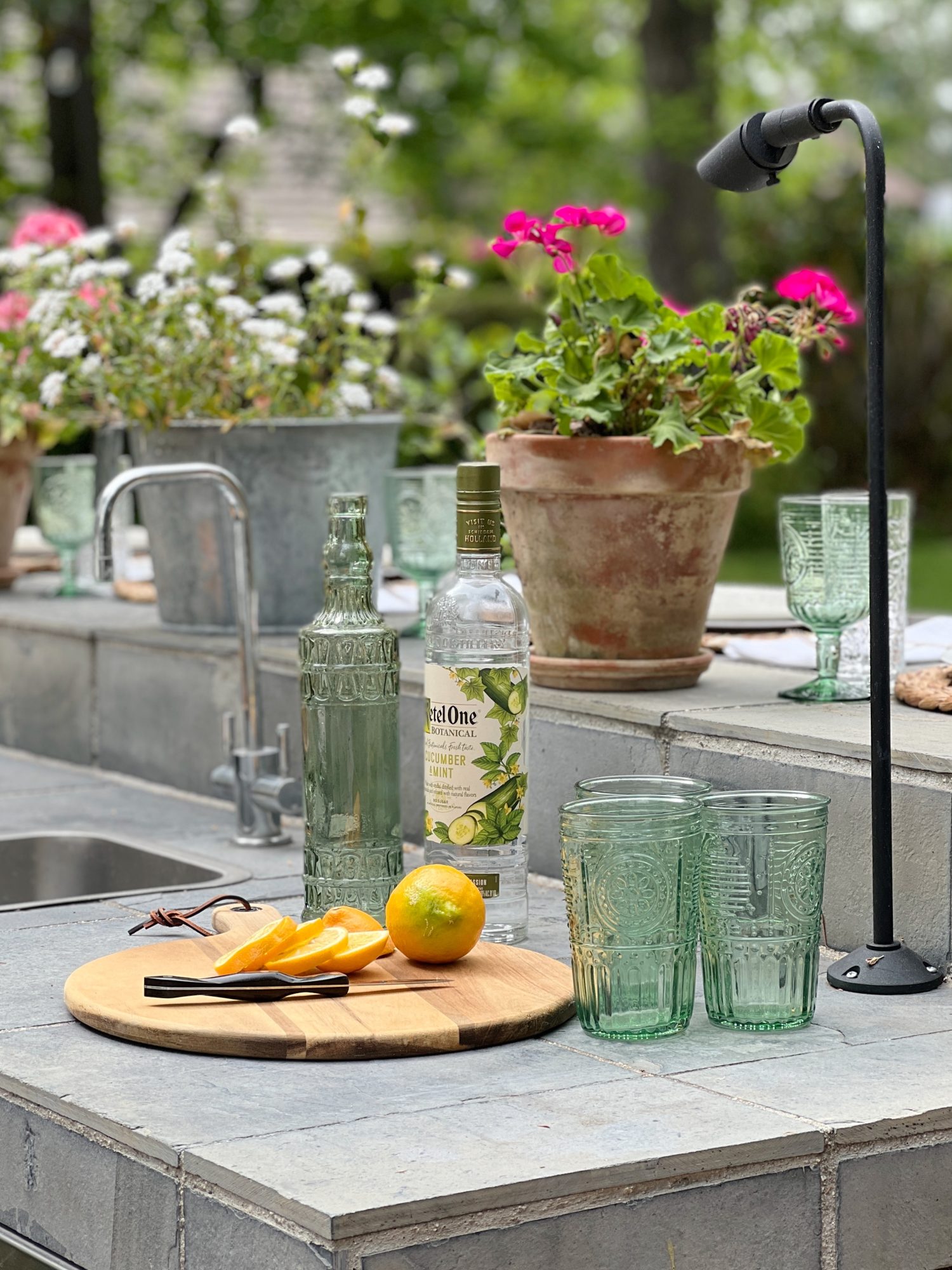 Outdoor Kitchen Bar