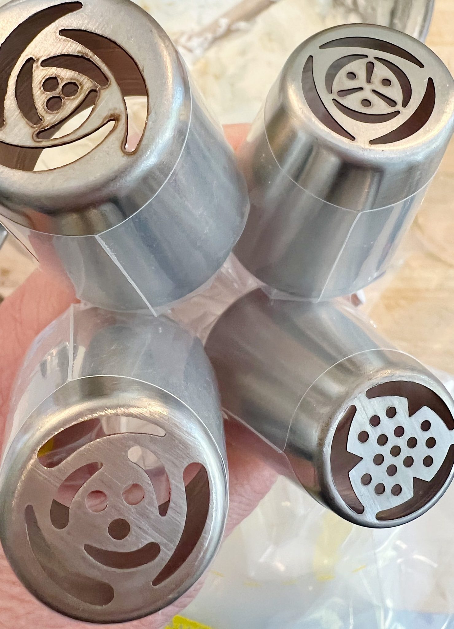 Russian Frosting Tips