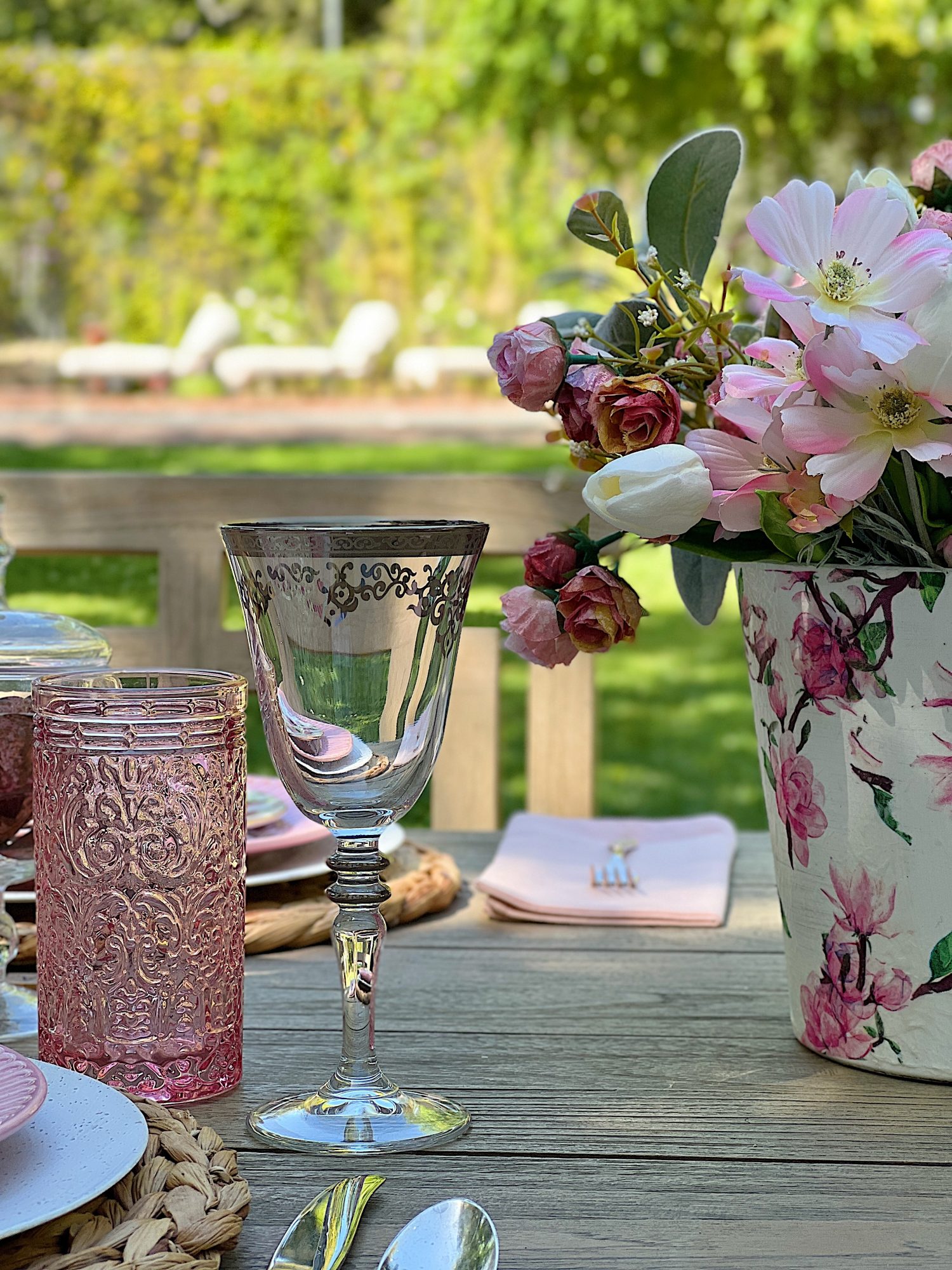 Spring Table with Terra Cotta Pot.