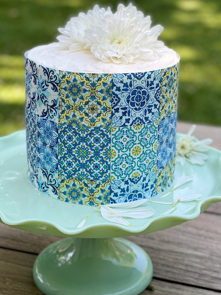How to Frost a Cake with Edible Paper Pastry Sheets