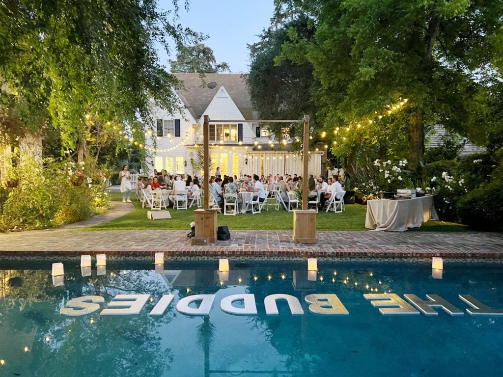 How to Plan a Wedding Backyard Party