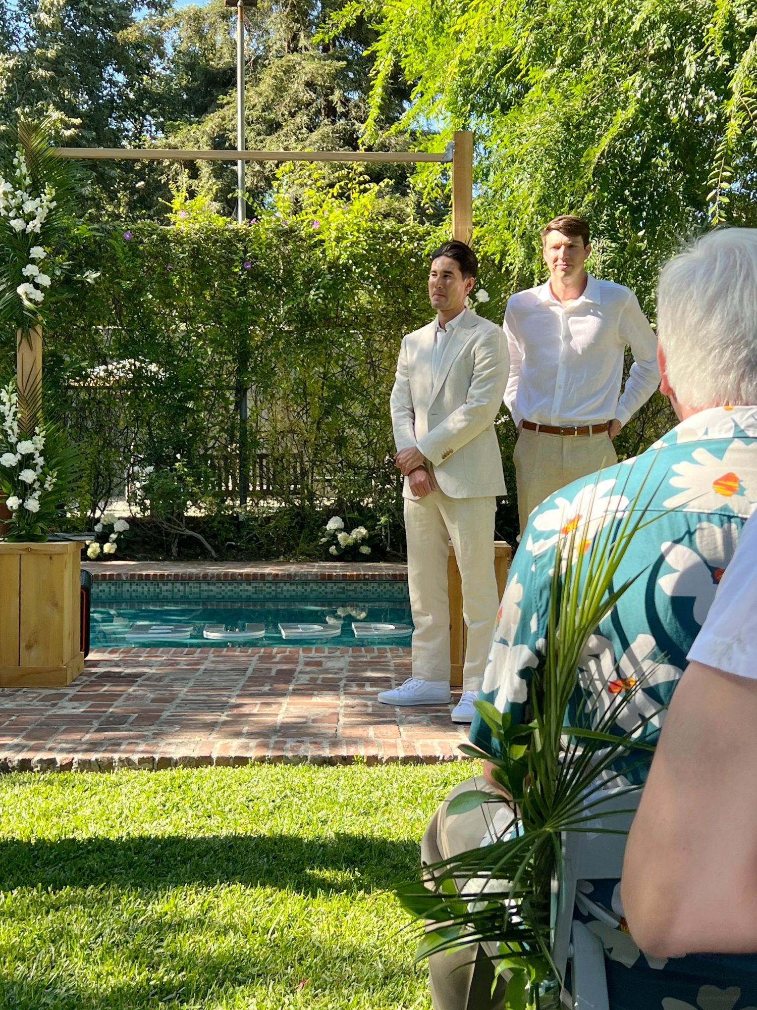 How to Plan a Wedding Backyard Party