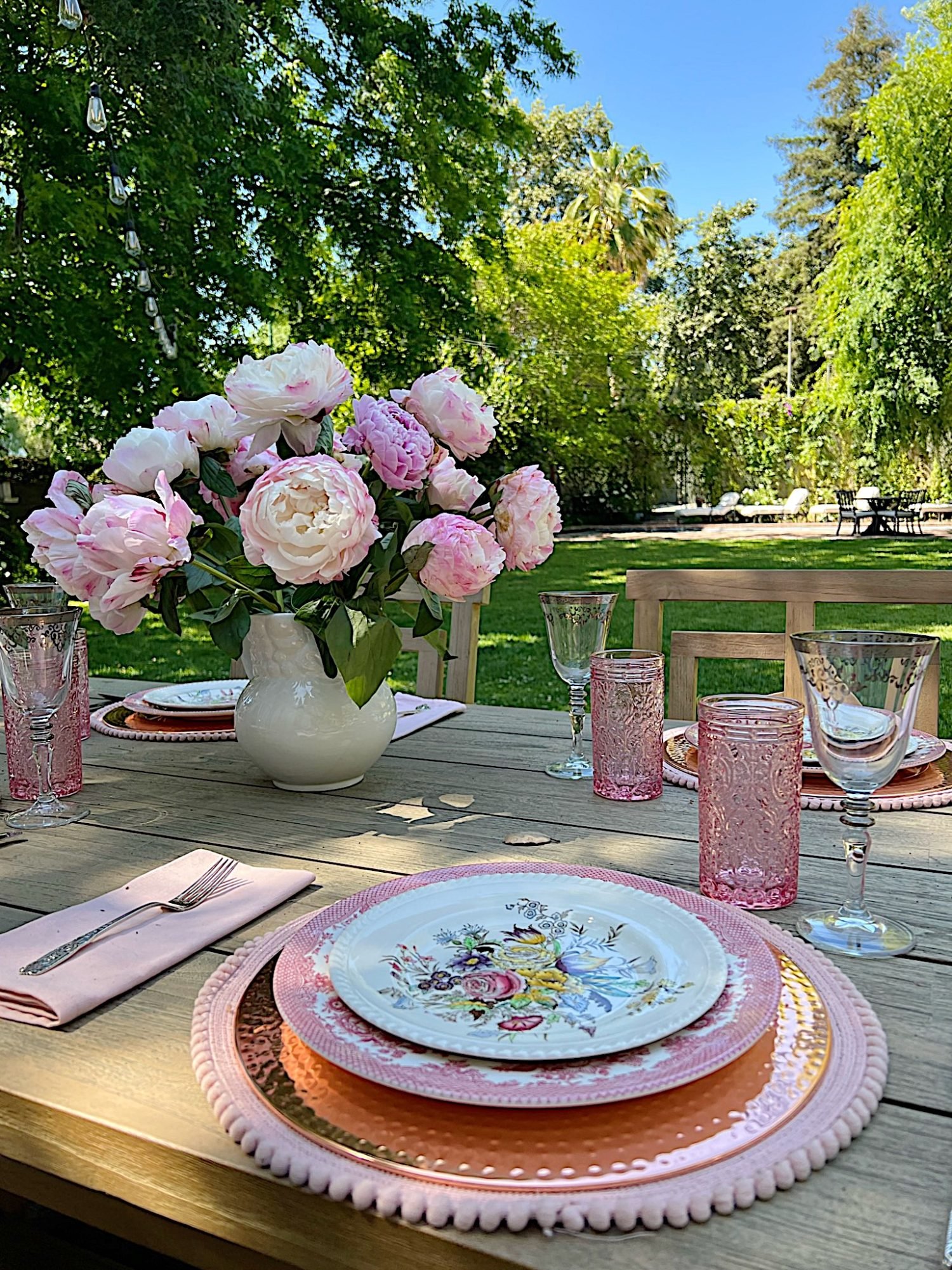 Simple Ways to Add Color to a Tablescape Pink Copper