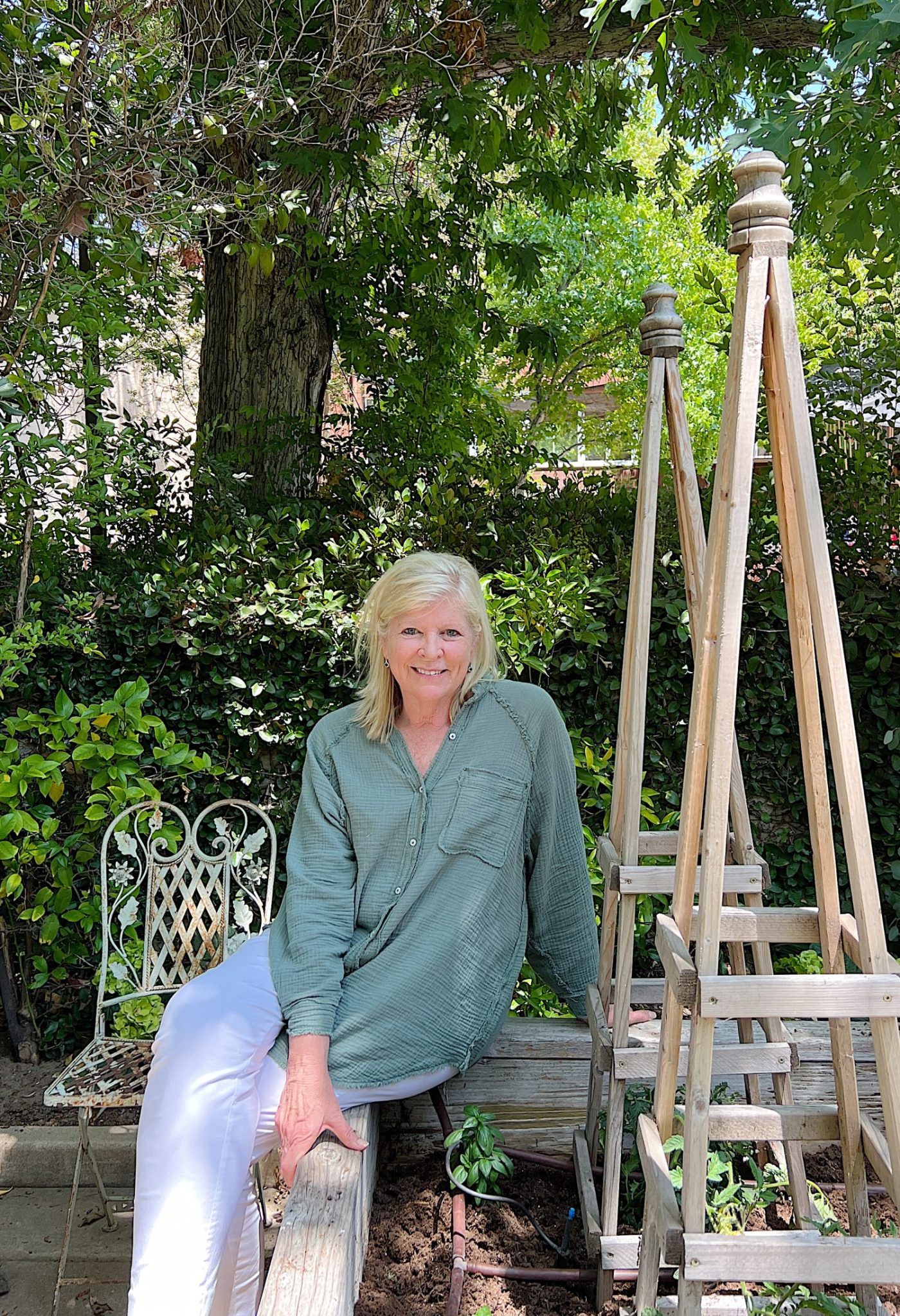 Leslie - How to Grow the Best Tomato Plants
