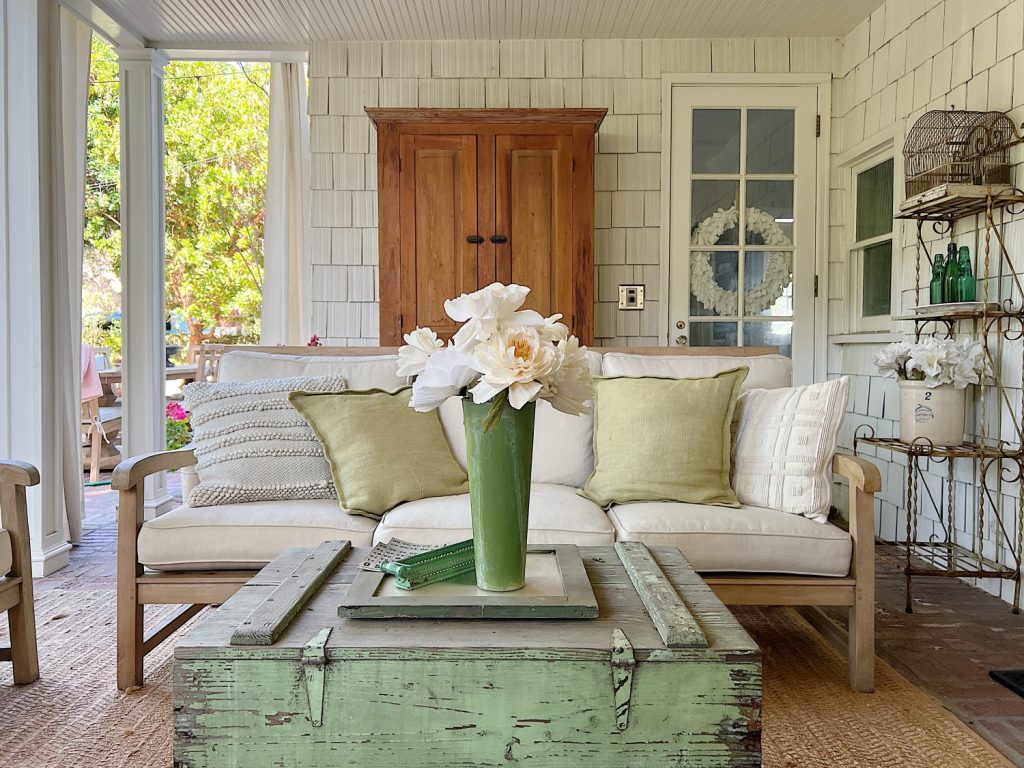 Refresh Your Outdoor Porch Decor for Summer 1