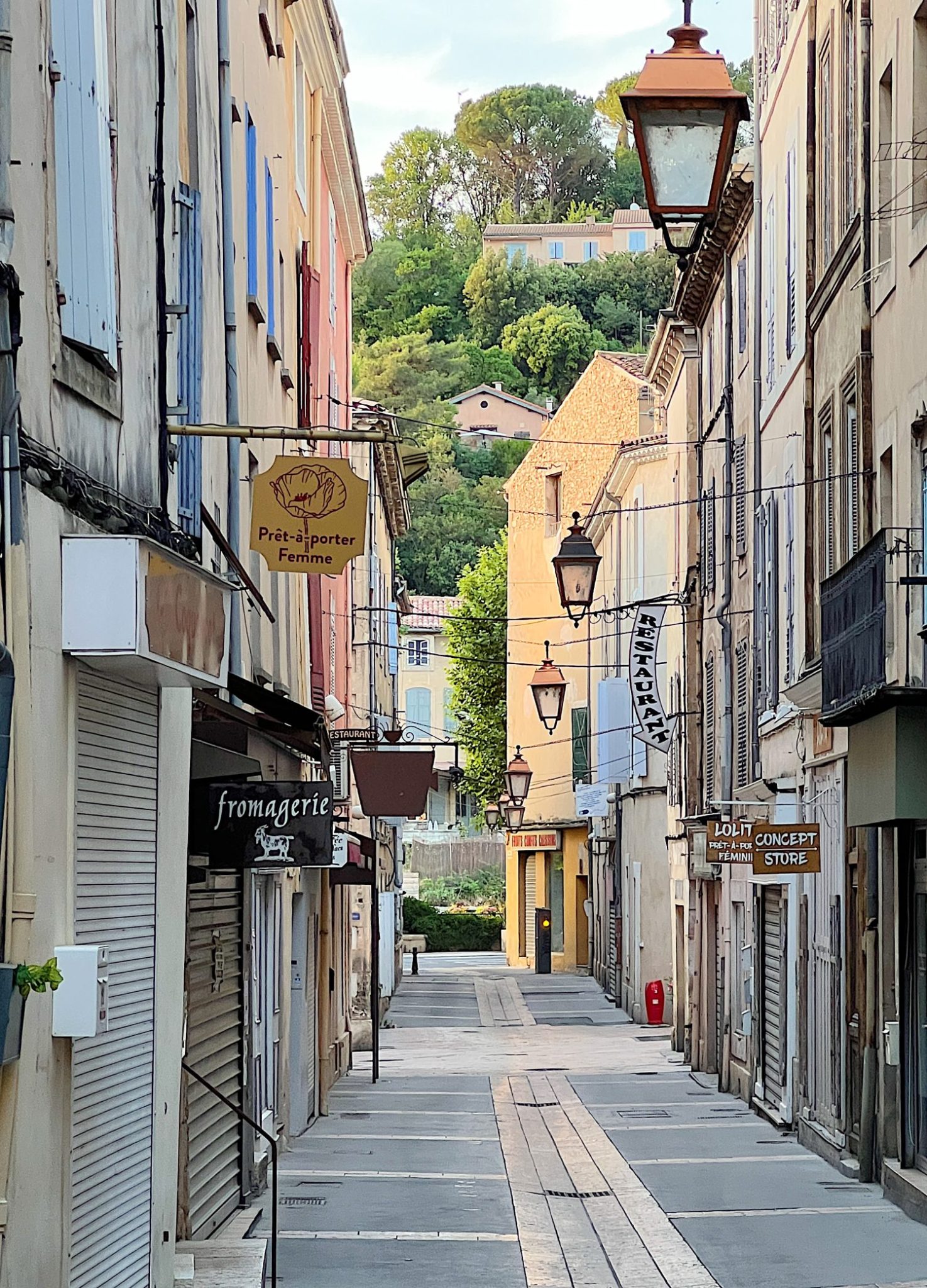 The Town of Apt 1