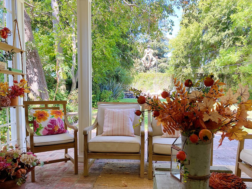 How-to-Decorate-Your-Home-with-Outdoor-Fall-Decor-1-1024x768