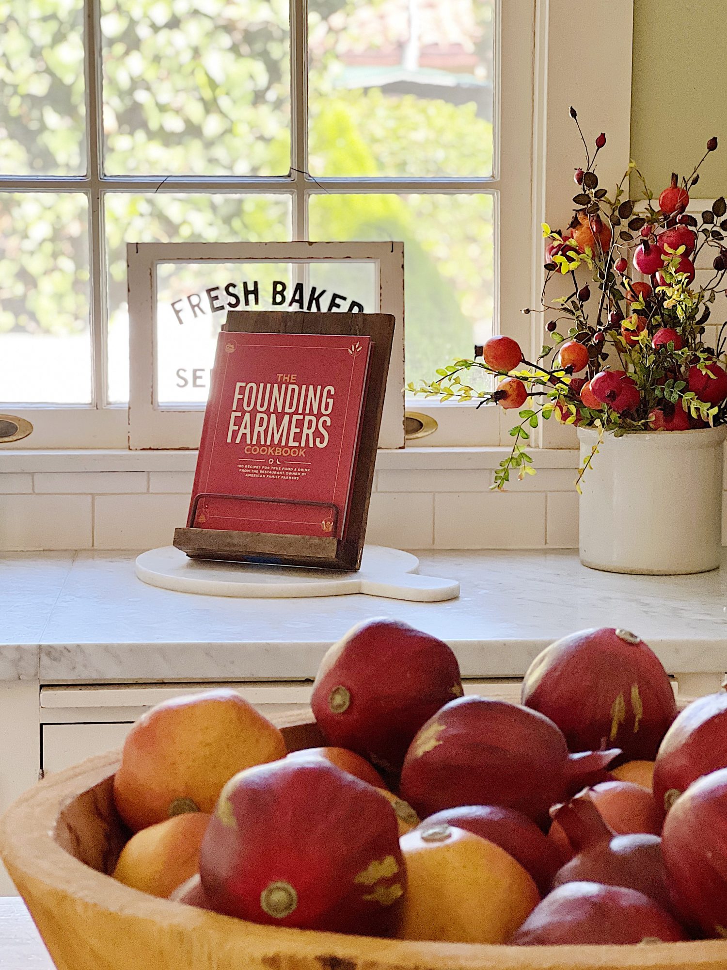 New Fall Farmhouse Kitchen Decor