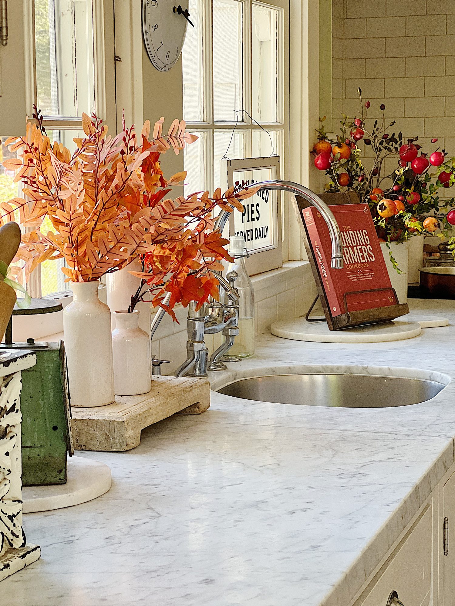 New Fall Farmhouse Kitchen Decor