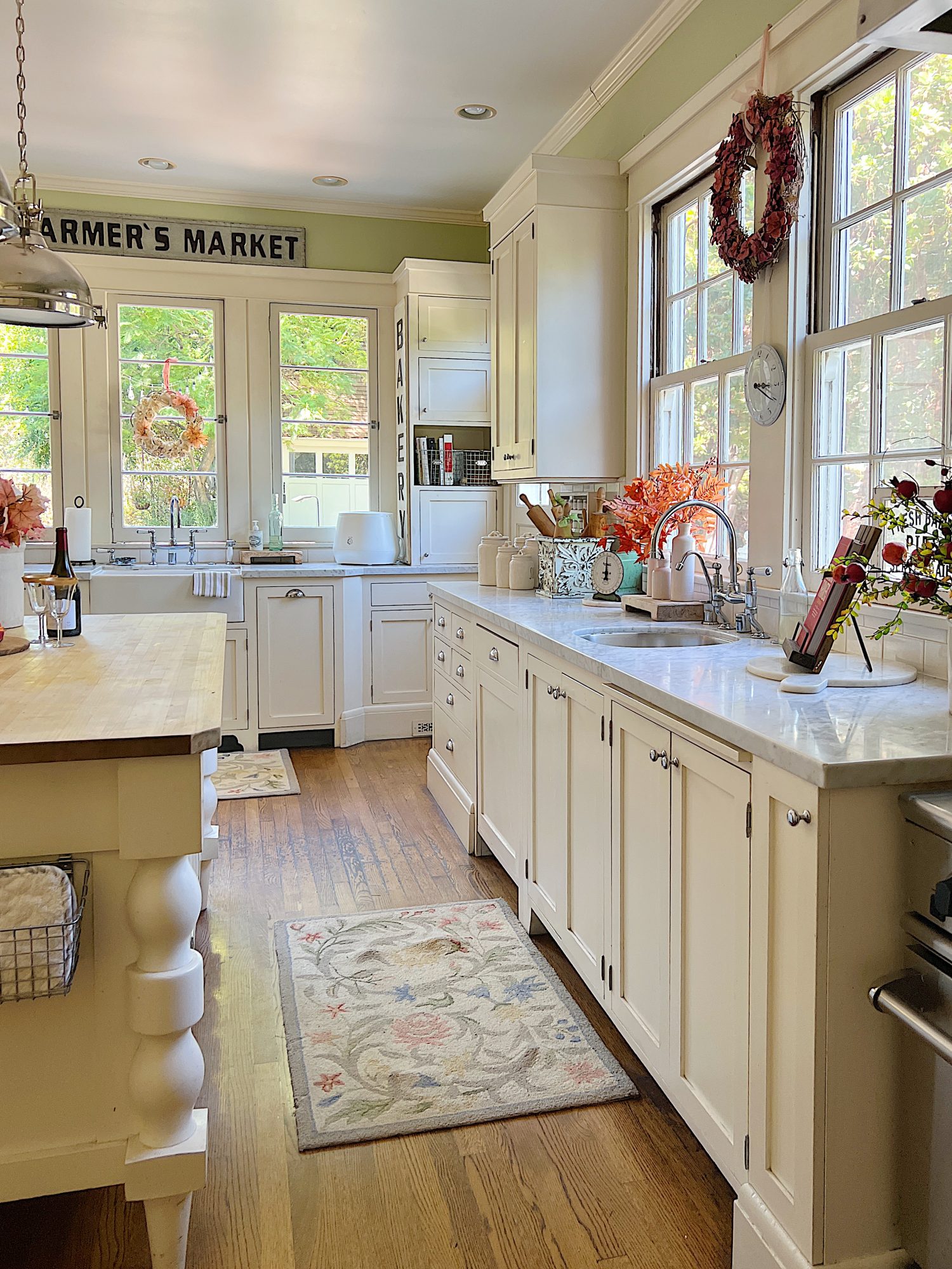 New Fall Farmhouse Kitchen Decor