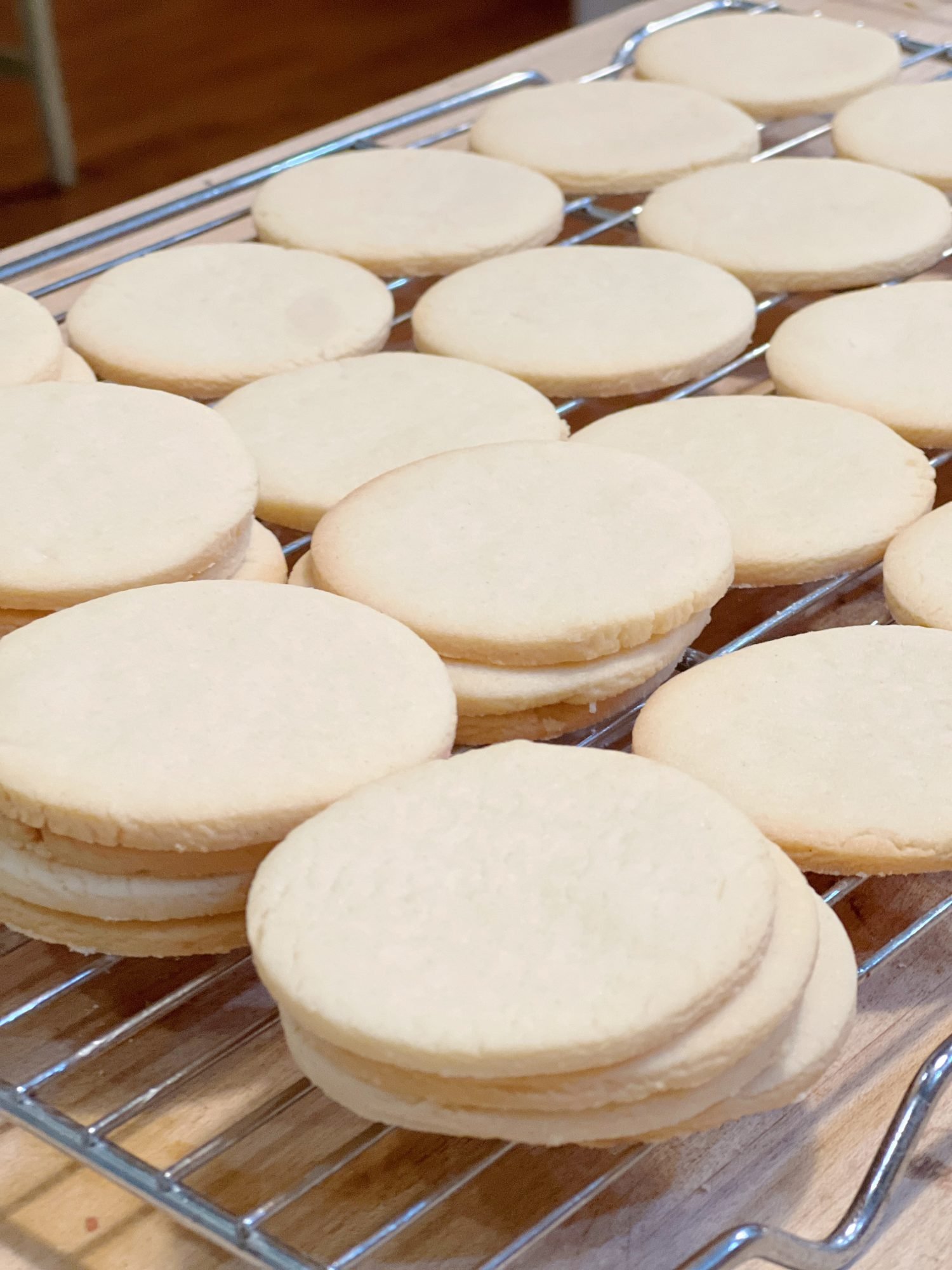 Steps to Bake Pretty Fall Cookies