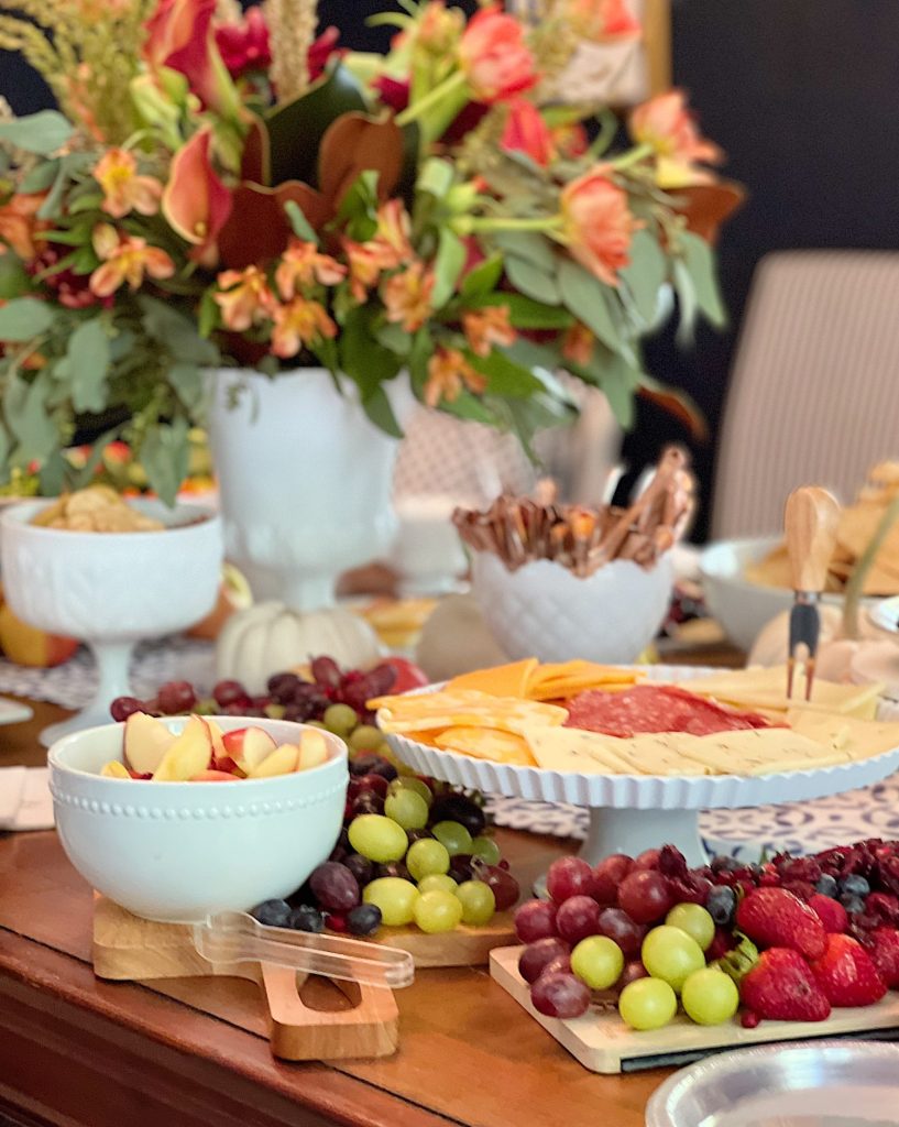 Fall Table Centerpiece for a Gathering