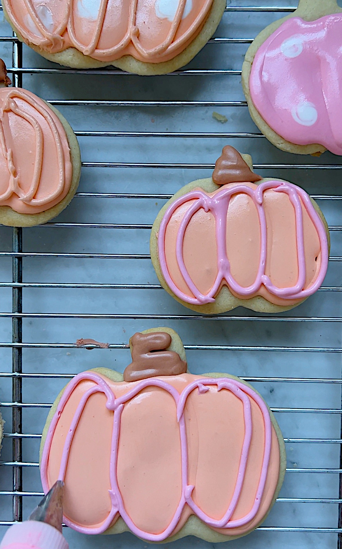 How to Decorate Halloween Sugar Cookies