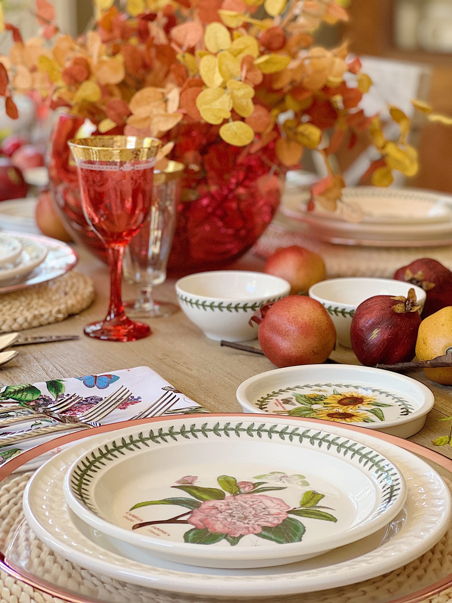 Table for Fall with Portmeirion Botanic Garden