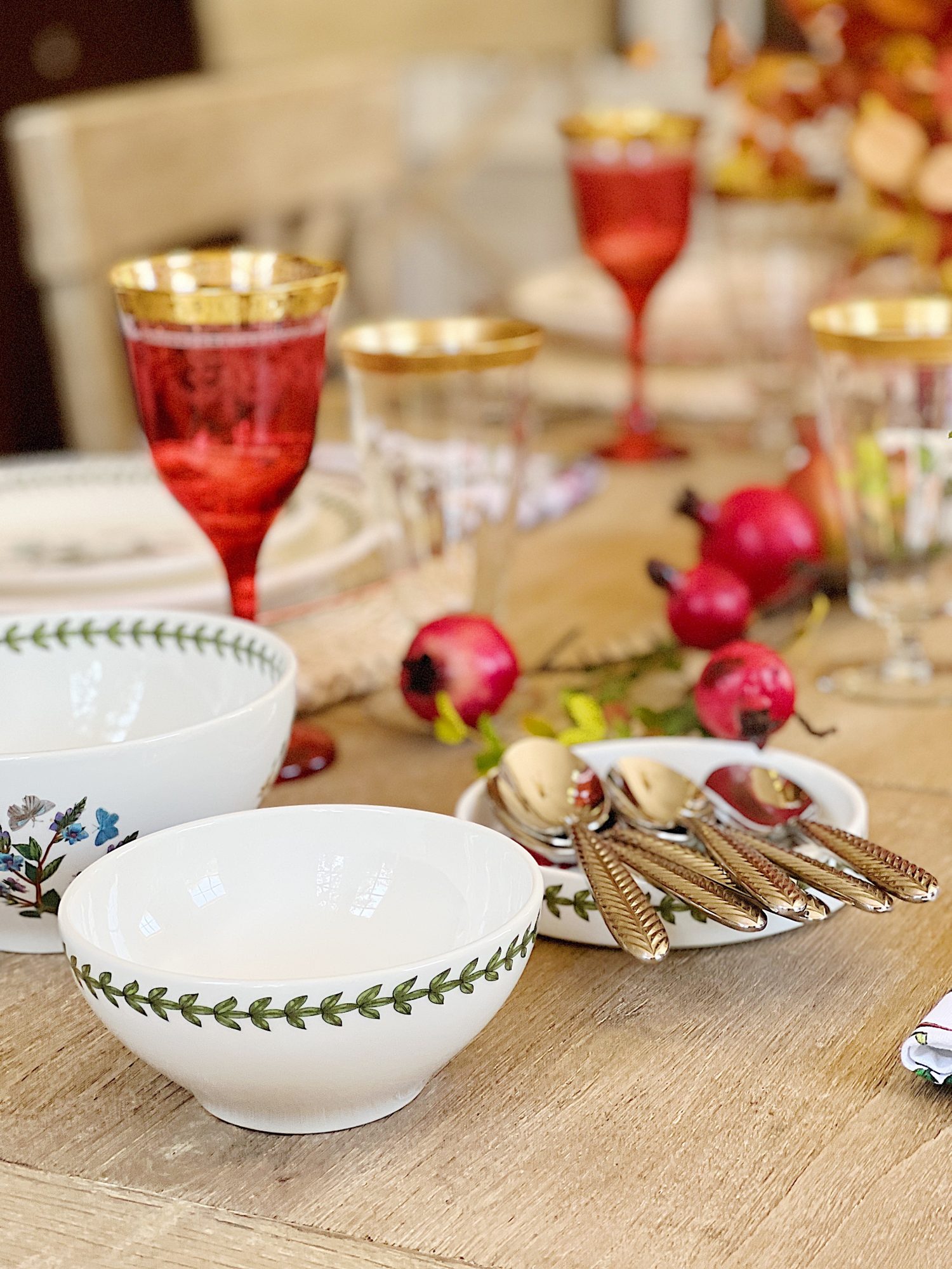 Table for Fall with Portmeirion Botanic Garden