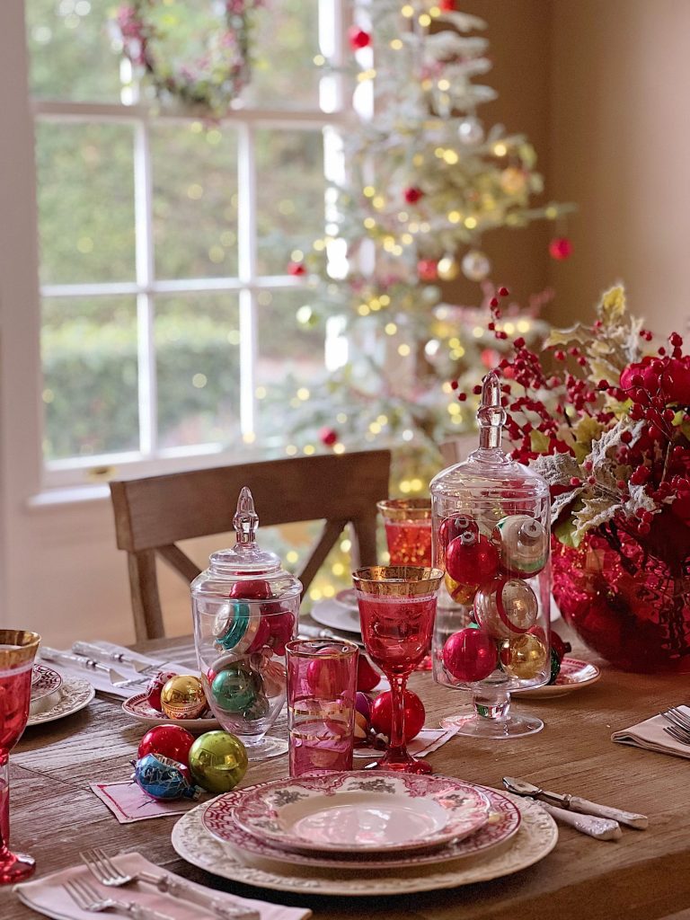 A Colorful and Fun Christmas Dining Room