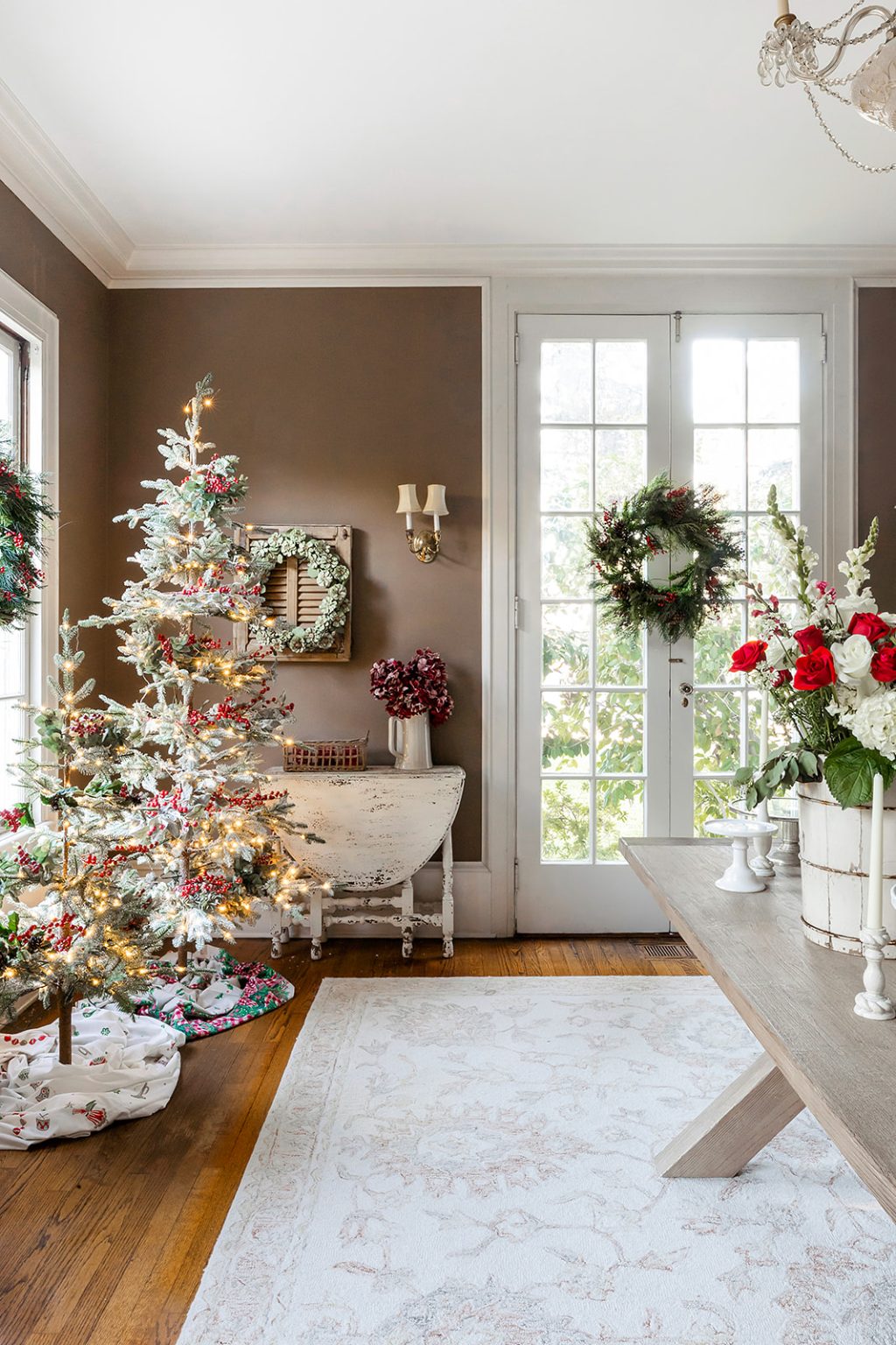 Christmas Decor and My Favorite Flocked Christmas Trees - MY 100 YEAR ...