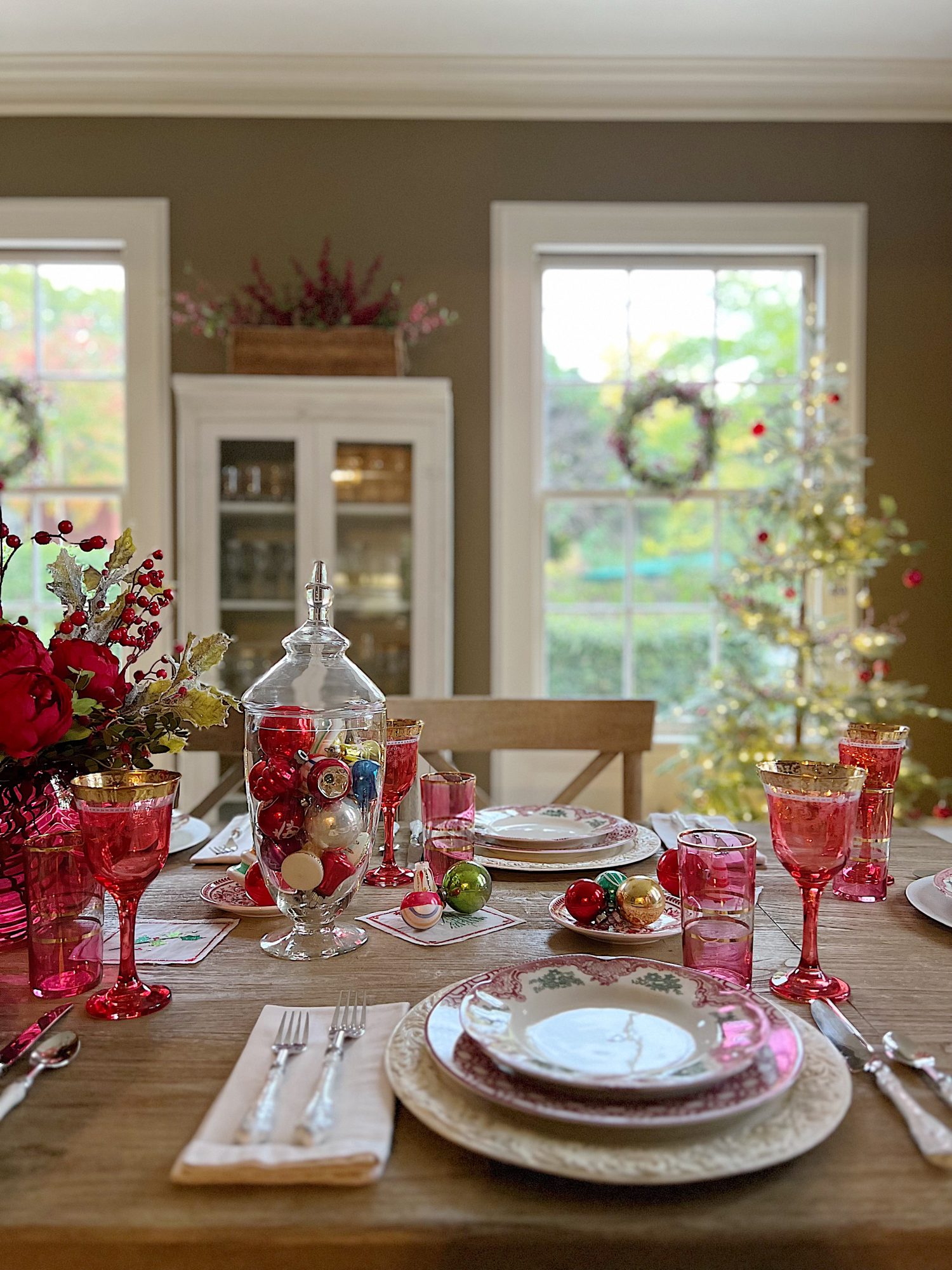 Christmas Dining Room Decor