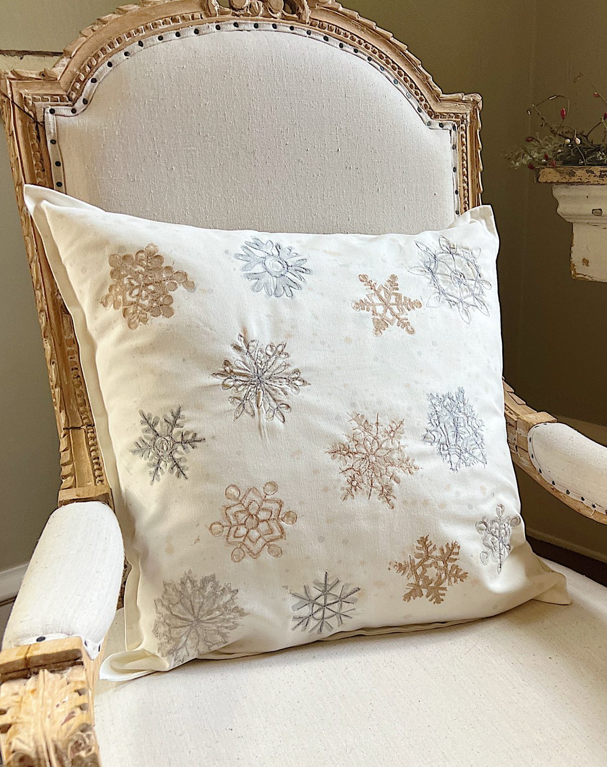 DIY Christmas Pillow