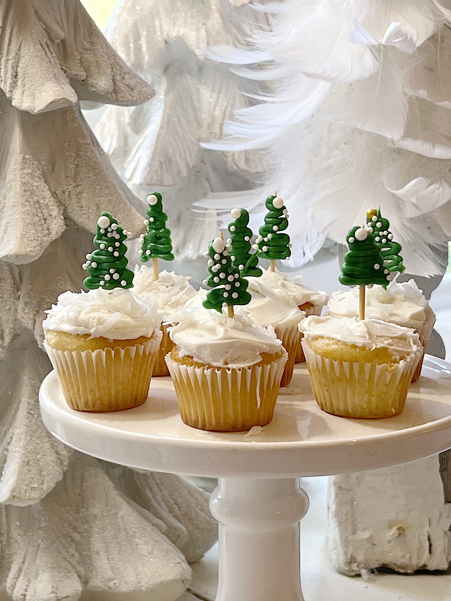 Last Minute Christmas Tree Cupcakes