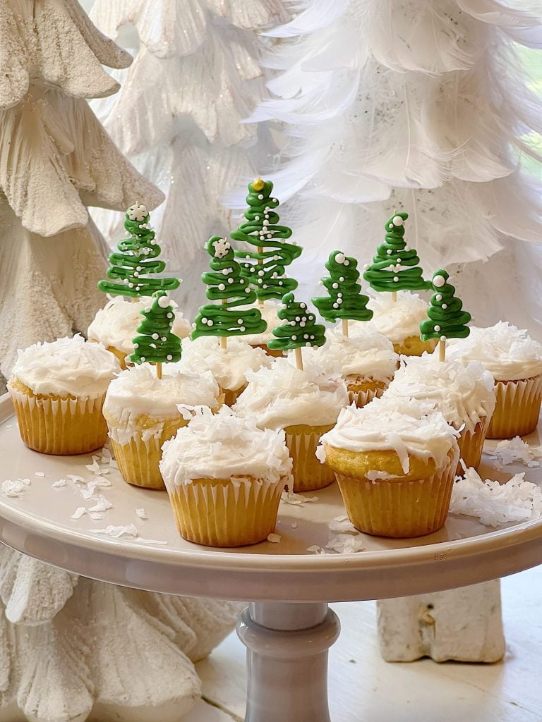 Last Minute Christmas Tree Cupcakes
