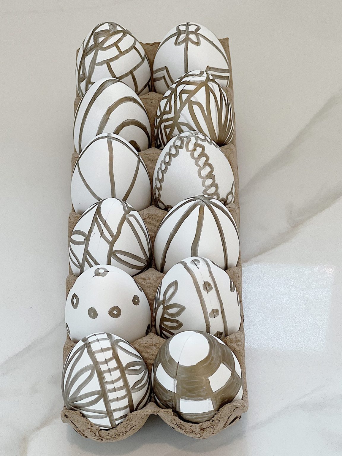 Hand Painted Plastic Easter Eggs DIY MY 100 YEAR OLD HOME