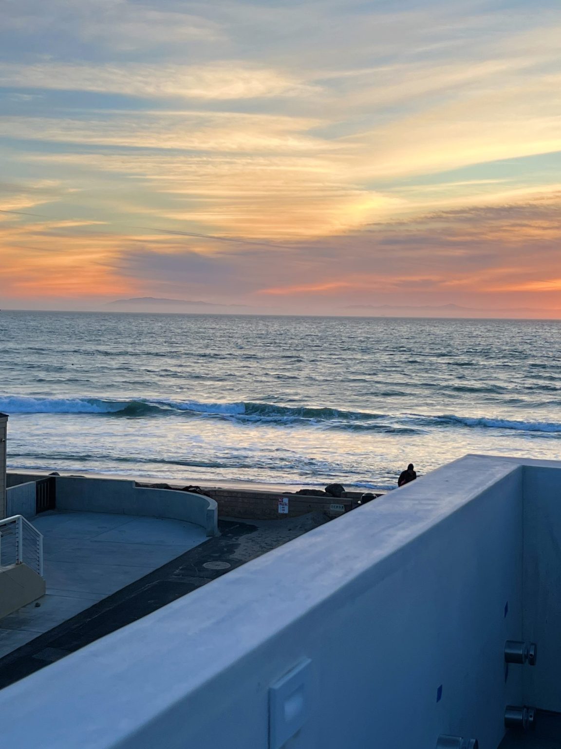 The Ventura Beach House and Sunday Morning Coffee MY 100 YEAR OLD HOME