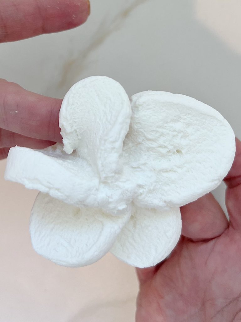 How to cut a marshmallow in to a flower