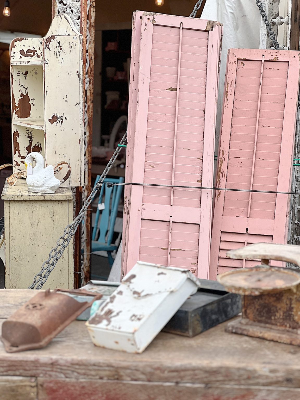 Your Ultimate Guide to the Round Top Antique Fair MY 100 YEAR OLD HOME