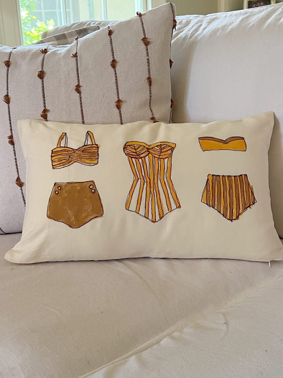 Summer DIY Lumbar Pillows MY 100 YEAR OLD HOME