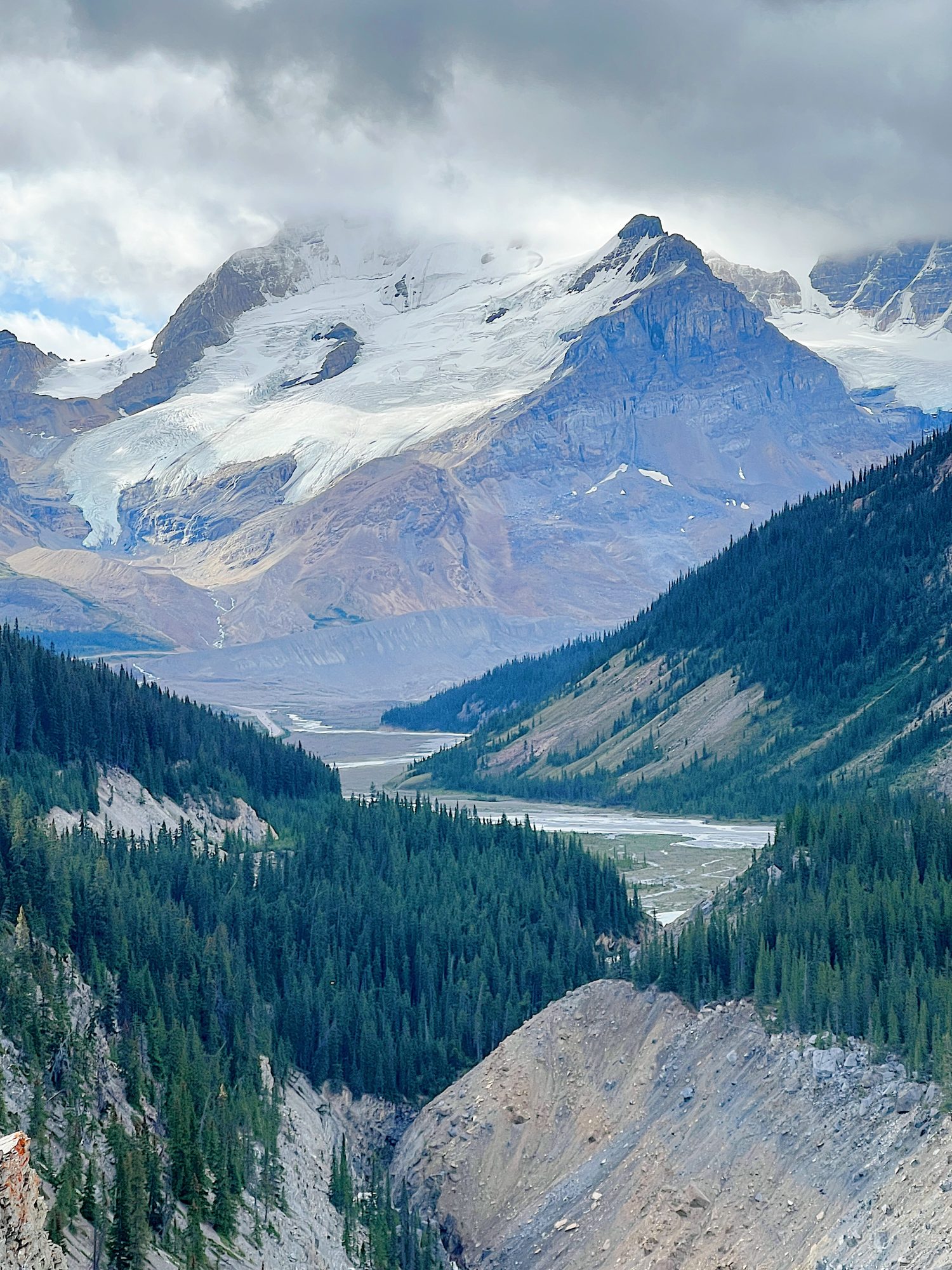 Spectacular views of the lakes and rivers in the Canadian Rockies.