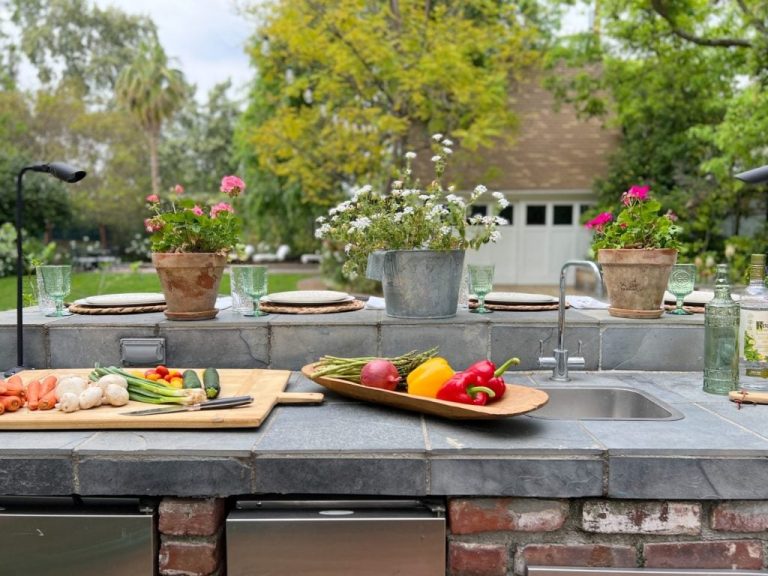 Grilling Perfectly and Tips to Use Your Outdoor Grilling Station