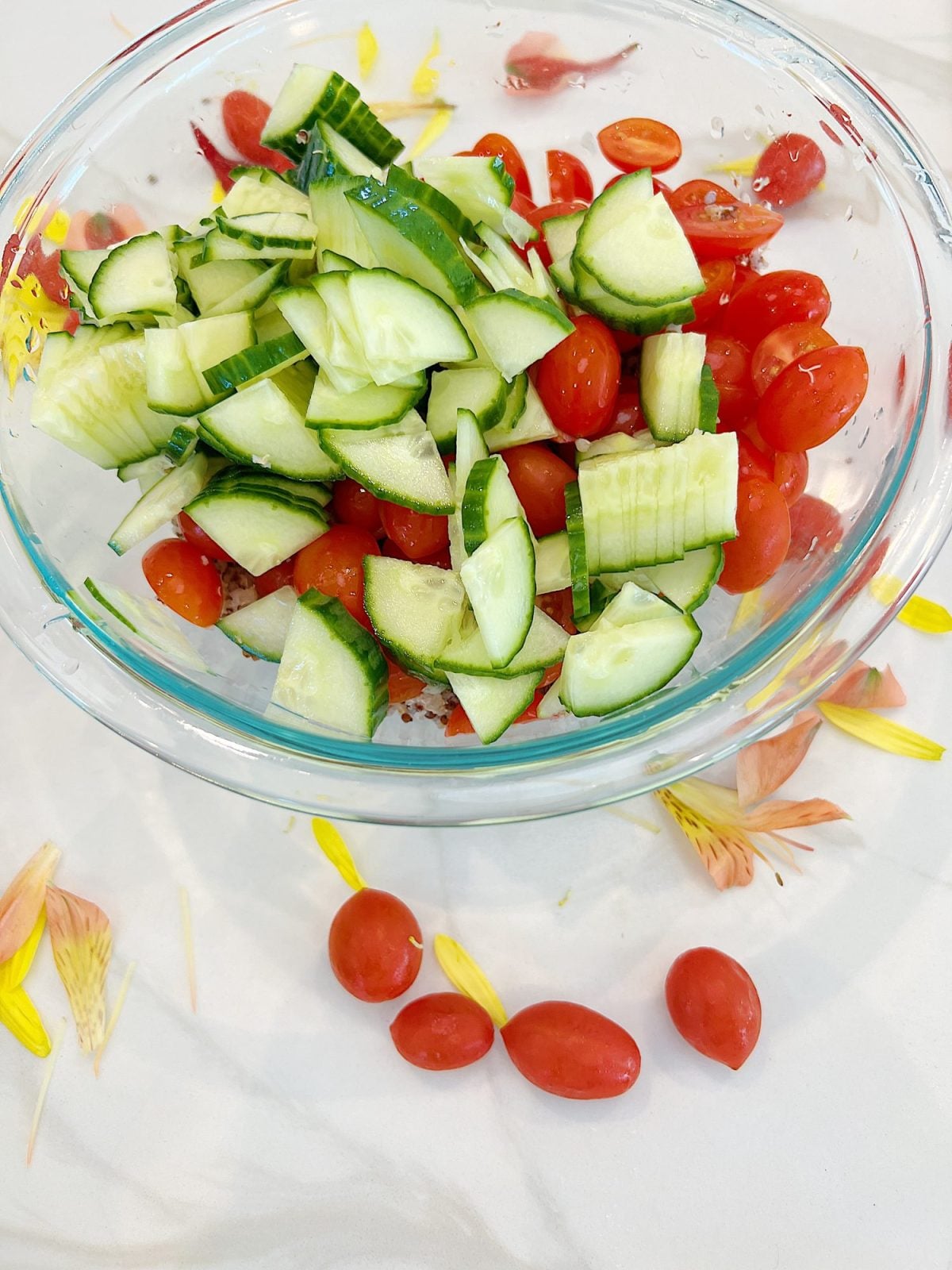 Recipe for Quinoa Salad with Fresh Herbs and Lemon Dressing