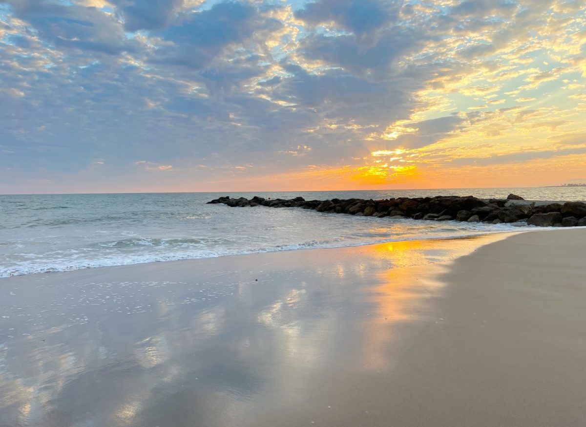 A beautiful sunset at Ventura Beach, Ca.