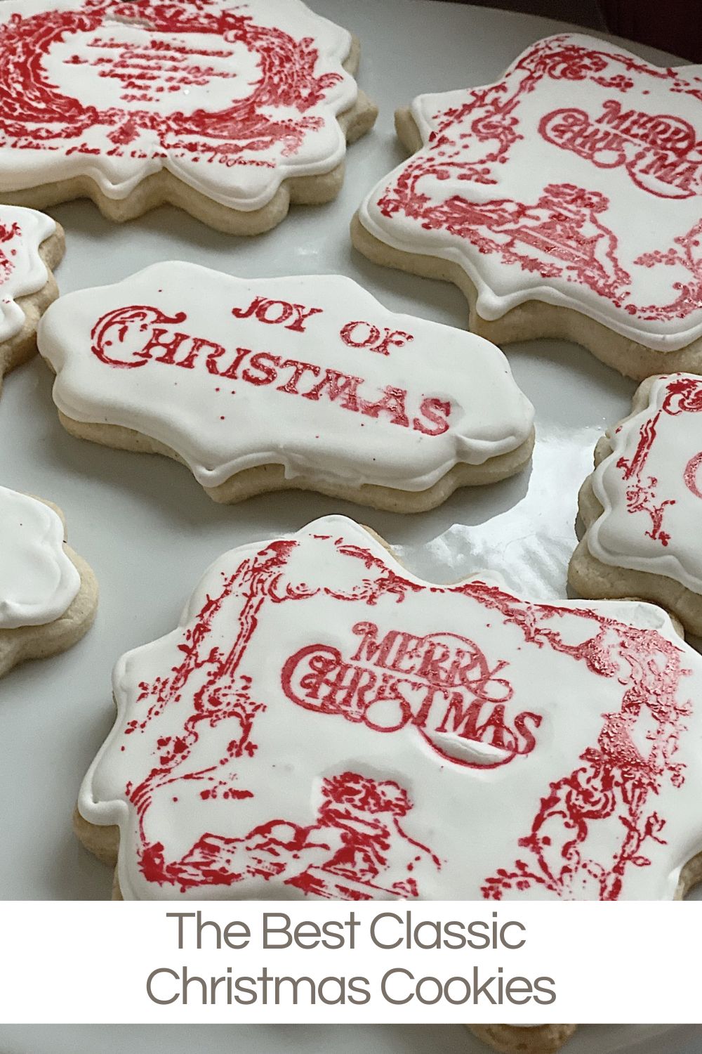 I love making cookies with royal icing every holiday season. How incredible are these classic Christmas Cookies for our Christmas party!