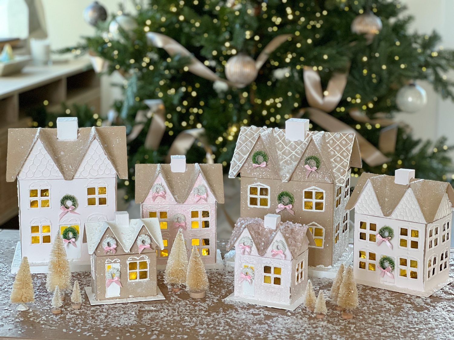 Easy Christmas Craft: Faux Gingerbread House with Puff Paint