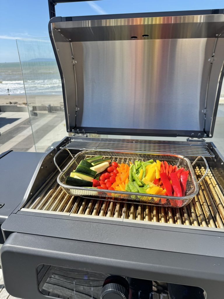 How to cook foods on an electric grill