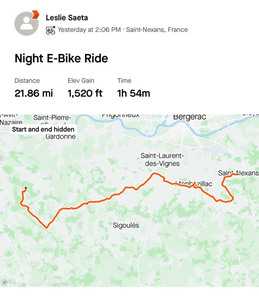 Map showing a 21.86 mile e-bike route near Saint-Nexans, France, with an elevation gain of 1,520 feet, completed in 1 hour and 54 minutes. Route details and starting point are displayed.