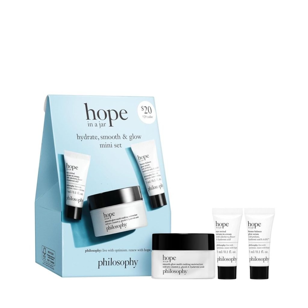 This skincare mini set, available on Amazon Prime, features a jar and two small tubes of "hope in a jar," elegantly packaged in light blue.